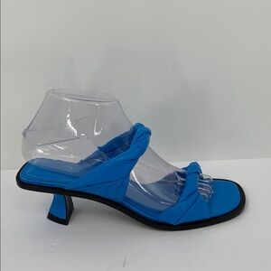 Mercedes Castillo Elizabelle slide sandal kitten heel blue shoe twist strap 7.5
